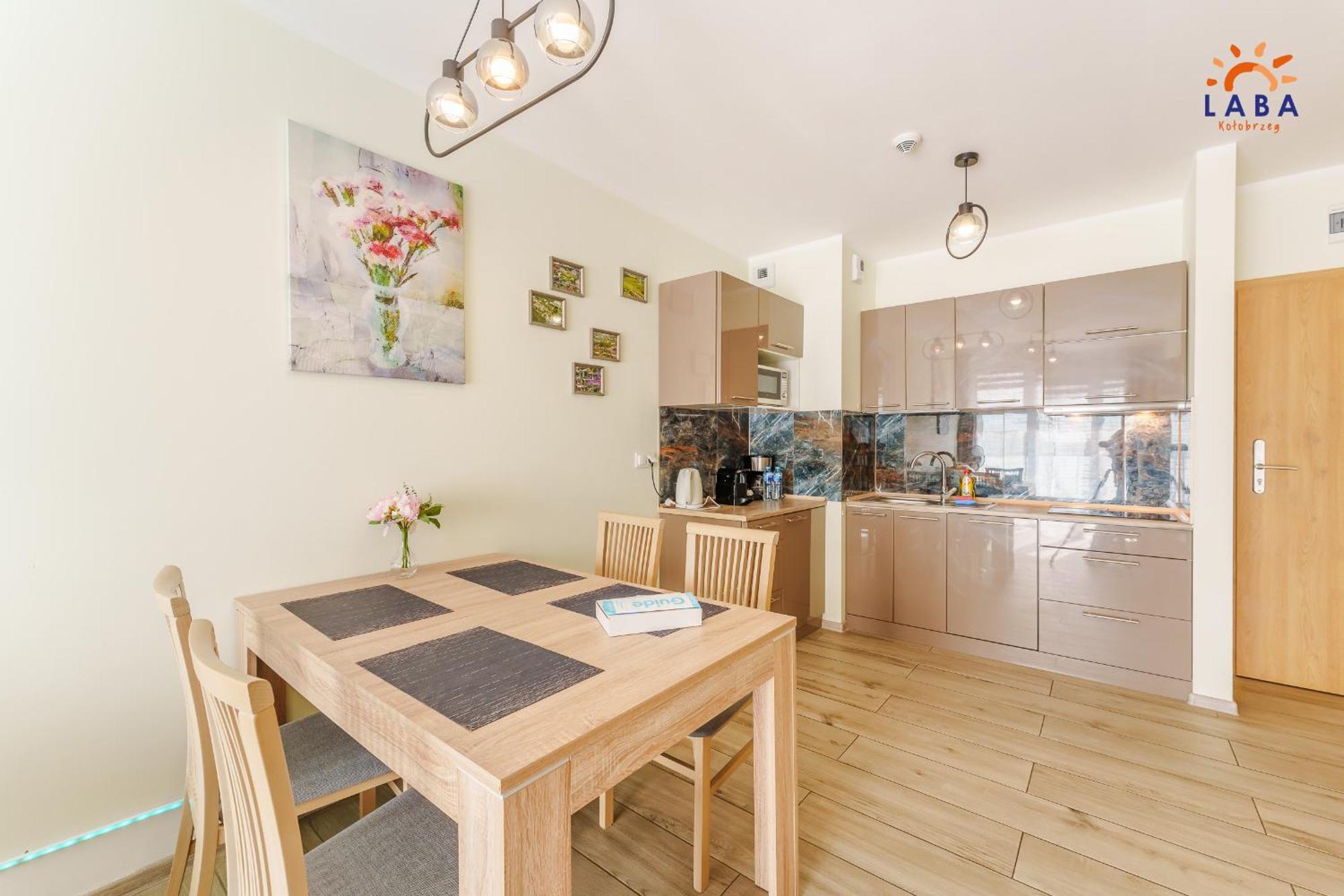Laba Kolobrzeg Apartamenty Kasprowicza 20Ab Экстерьер фото