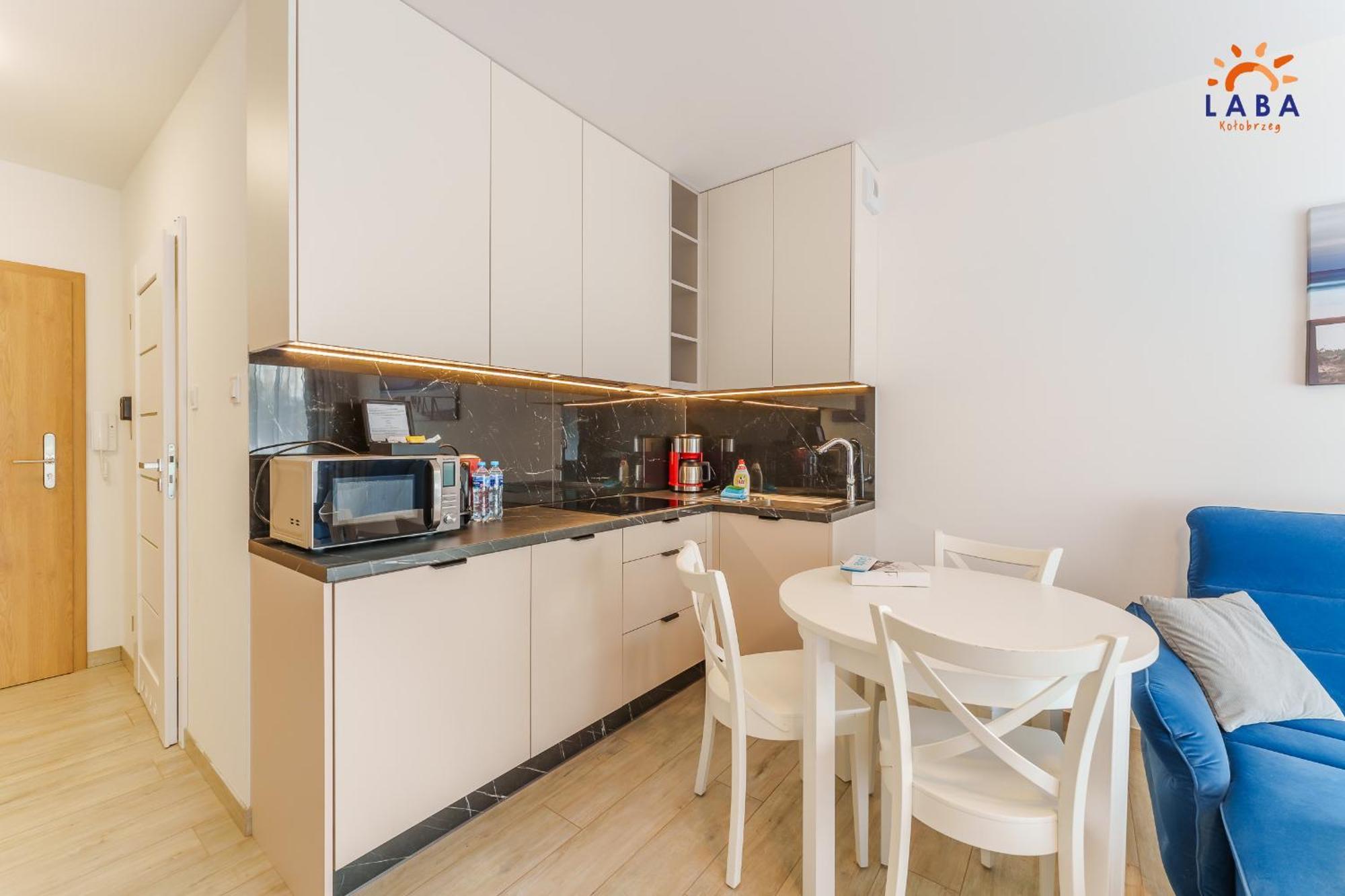 Laba Kolobrzeg Apartamenty Kasprowicza 20Ab Экстерьер фото
